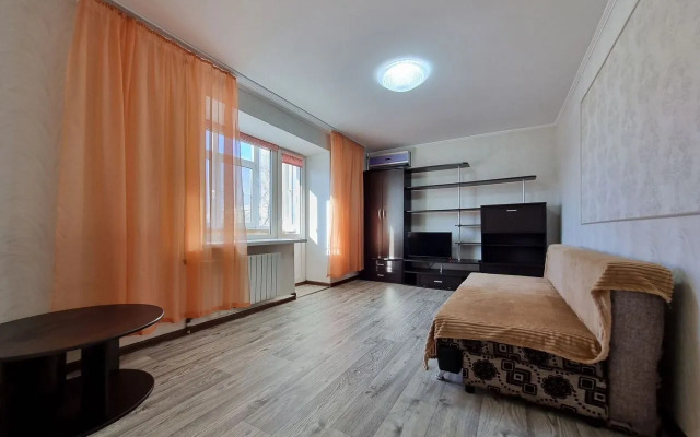 Na Volochaevskoy  Flat