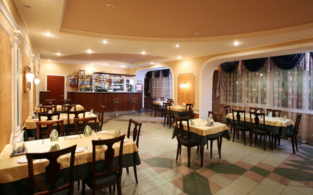 Evrika Hotel