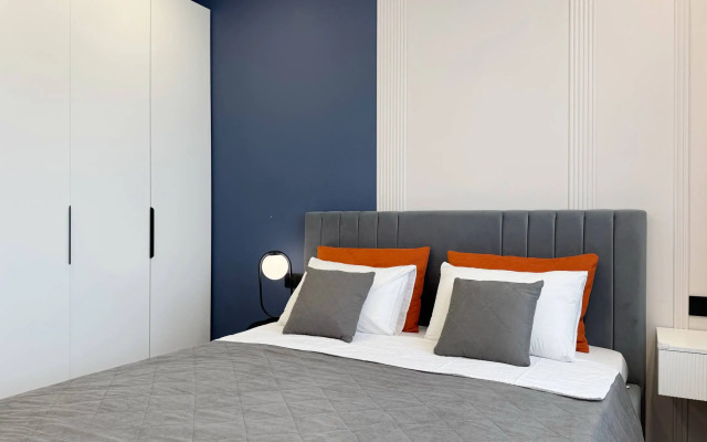 Квартира Уютная с Видом на Море и Русский Мост