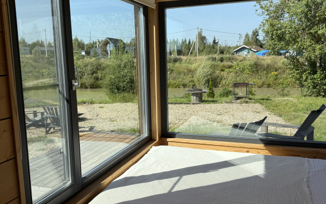 Дом Мини с панорамными окнами