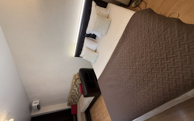 Tut Khorosho Na Schorsa 103 2 Flat