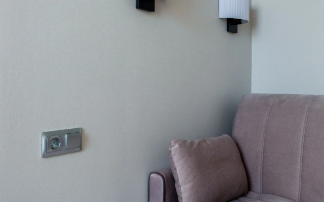 Апартаменты около площади Восстания