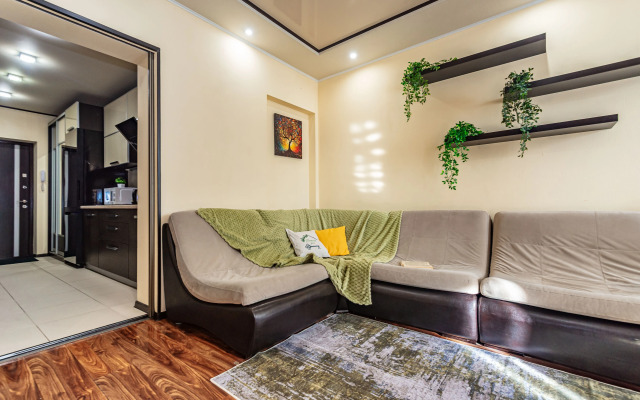 Квартира Комарова 12