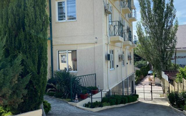 Agave Guest House