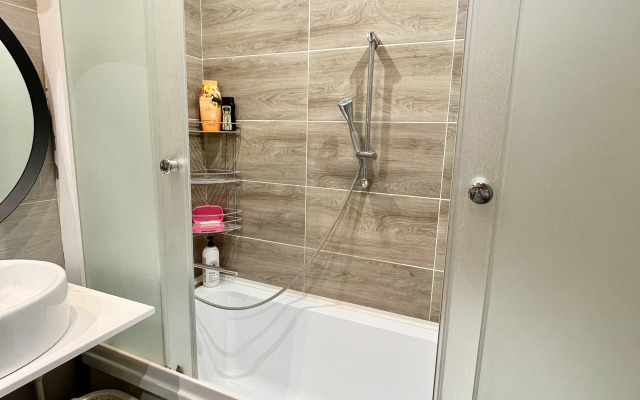 Квартира Просторная Семейная при Въезде в Город