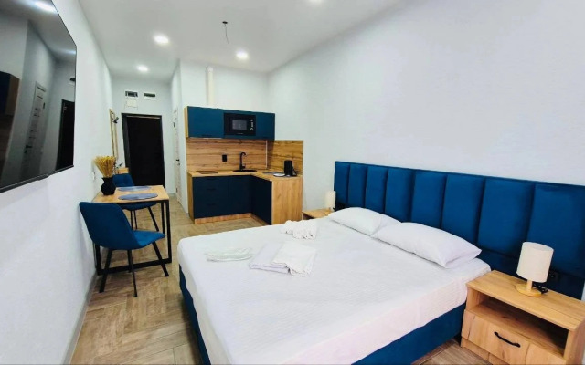 Uyutnaya Studiya Dlya Dvoikh Apartments