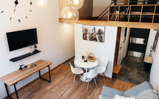 Апартаменты ApartH Deluxe c видом на Неву и город