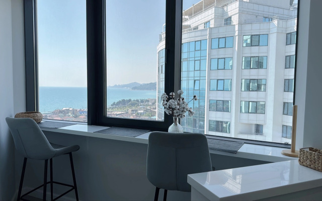 Apartament favorit MorskayaSimfonya-2 s panoramoj na more, bassejnom na territorii ZhK Apartment