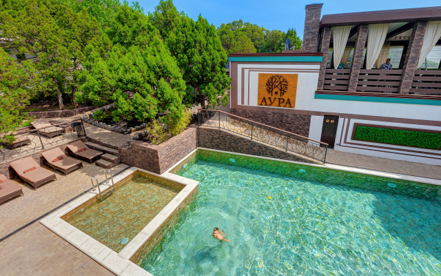Aura Hotel