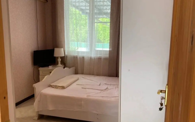 Delis Guest House