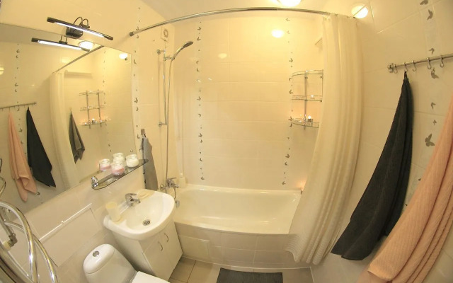 Квартира Уютная Двухкoмнaтная c Прекраcным Видом из Окна