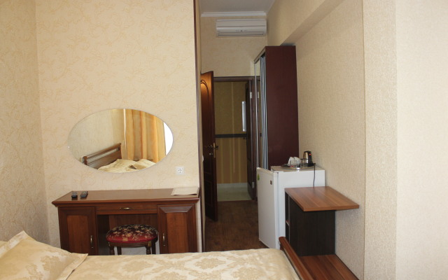 New Astoria Hotel
