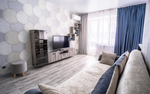 Evrodvushka so Stilnym Remontom V Samom Tsentre Goroda Apartments