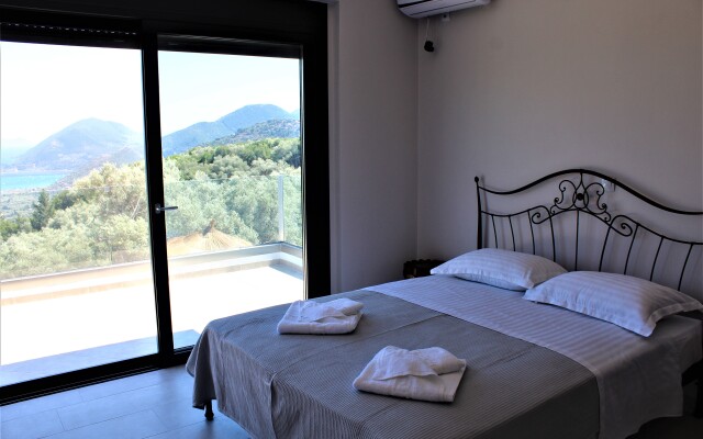 Maura-Lefkada Villa