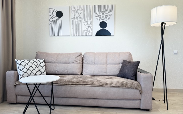 Квартира Двухкомнатная на Созидателей 7