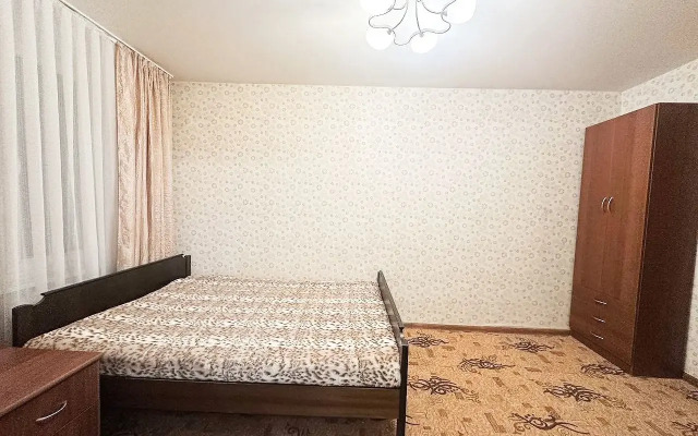 As Bolshaya Dvukhkomnatnaya U Savelovskoy/dinamo Apartments
