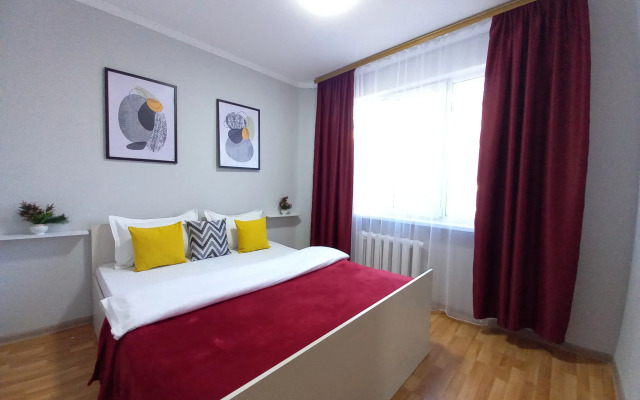 Zvyozdnoye Trio Flat