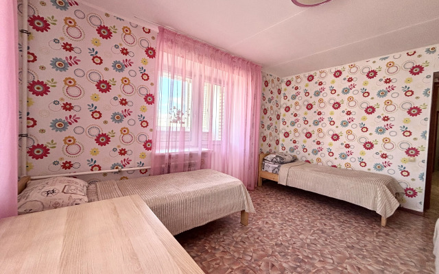 Bolshaya Kvartira Do 7 Gostey Apartments