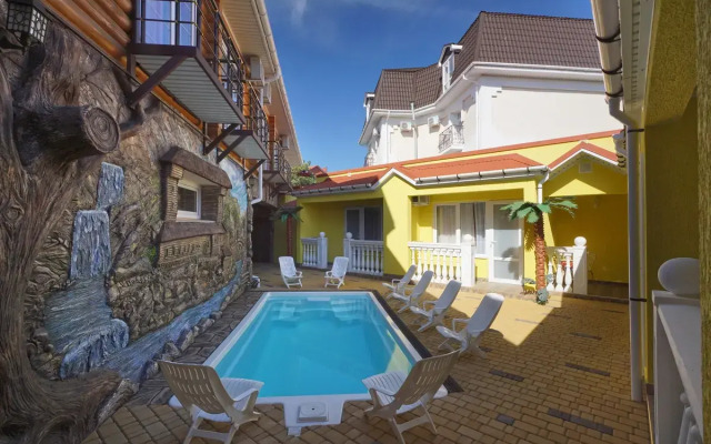 Отель Роман