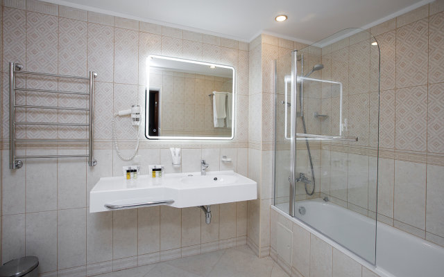 U Zolotyih Vorot Hotel