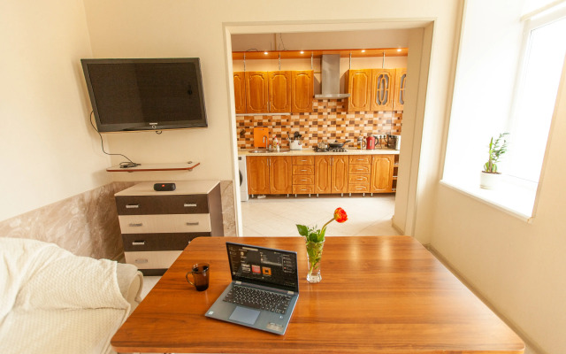 Квартира 3-ком. 80 кв.м. в центре