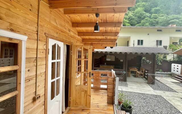 Rayskie Domiki Private House