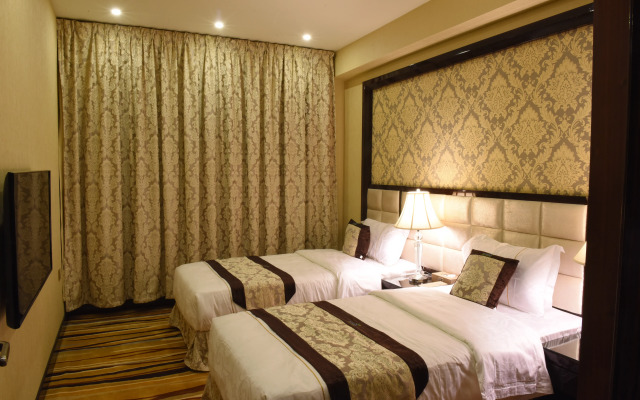 Отель Garden Plaza