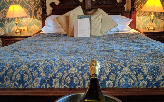 Royal Kings Arms Hotel