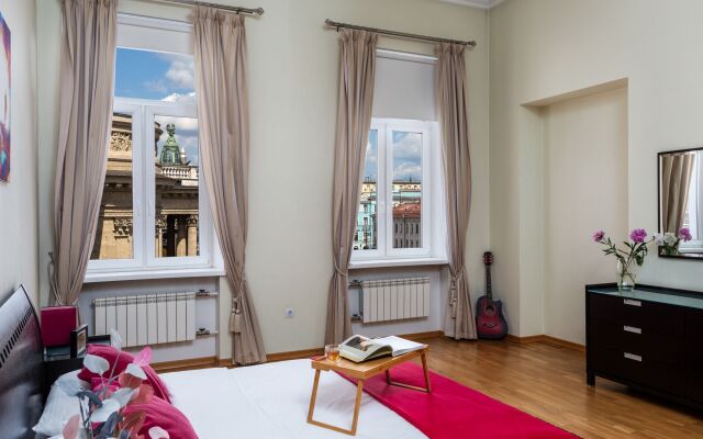 Квартира Питер Грейт с видом на Казанский собор