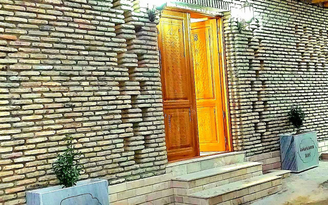 Gulnaraxanum Hotel