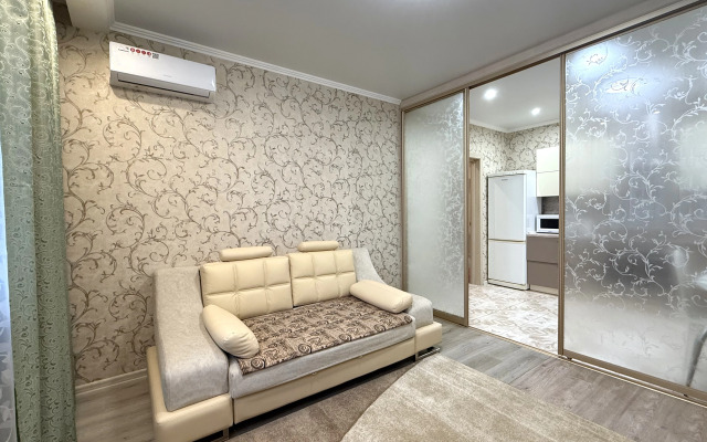 Otlichnaya Ryadom S Akvaparkom Flat