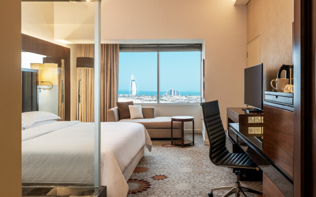 Sheraton Mall of the Emirates Hotel, Dubai