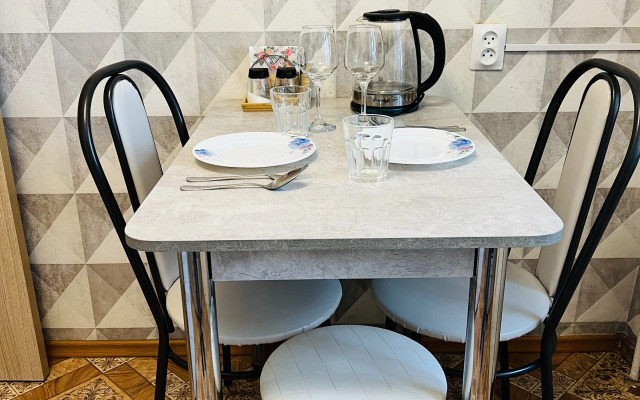 Dvushka na Kalinovskoy tsentr Flat