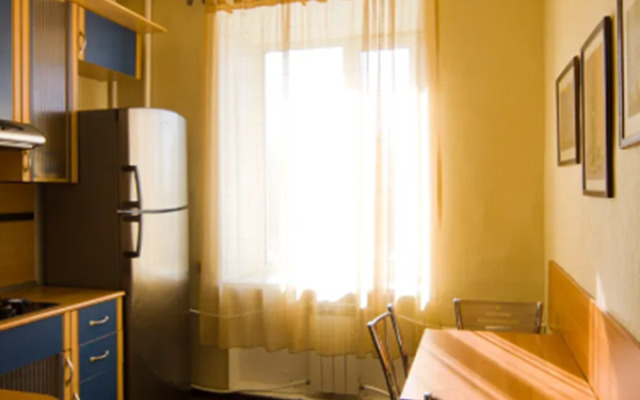 Квартира двухкомнатная набережная Северной Двины 95