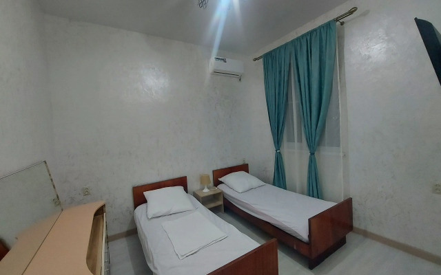 Bolshoy Uyutny Dom pod Klyuch Guest House