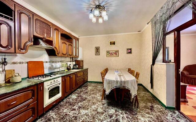 Частный дом в переулке Буачидзе 2