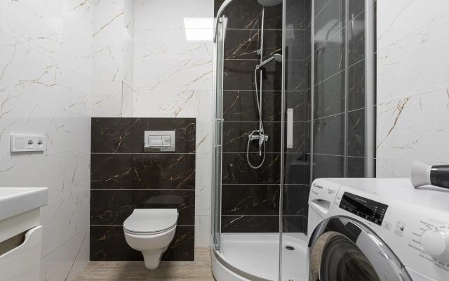 Apartwhite Flat
