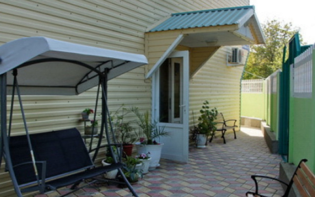 Izumrud Hotel