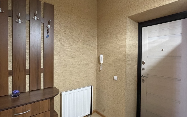 Na Mayskoy Flat