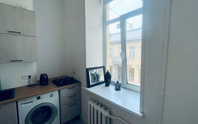 "odnushka S Gamakom" Flat
