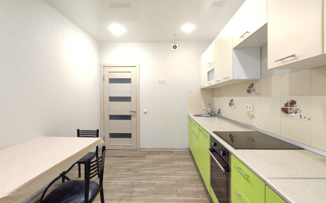 Квартира 2-комнатная в Омске на Перелета 21