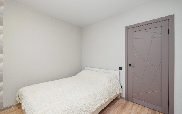 Uyutnaya v samom centre levogo berega Irtysha Flat