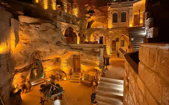 My Cave Suites