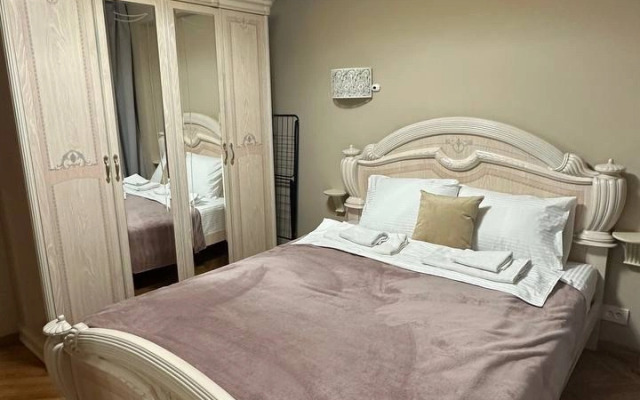 Ogni Moskvy Na Semyonovskoy Flat