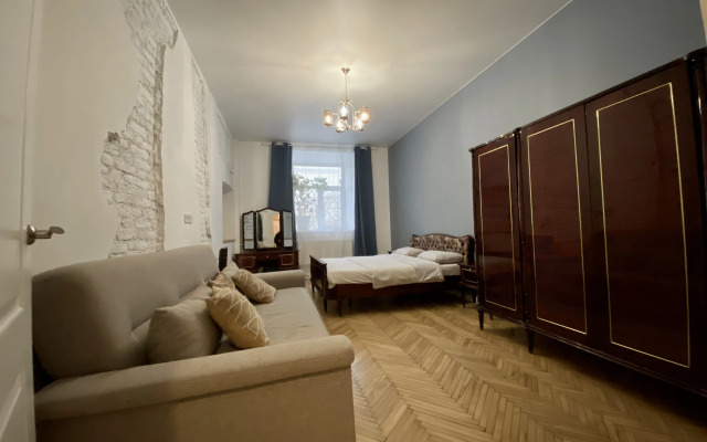 Апартаменты Итальянская 12