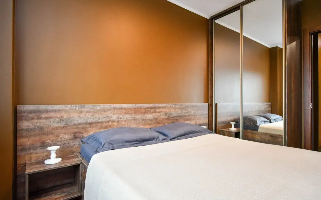 Квартира уютная возле Краевой Больницы в туристическом центре города