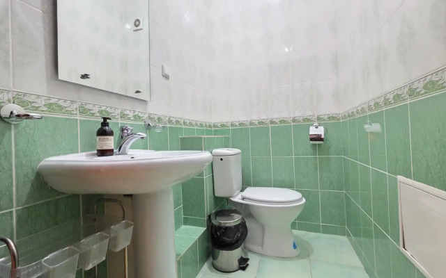 421 Yevrotreshka V Samom Tsentre Na 6 Gostey Apartment