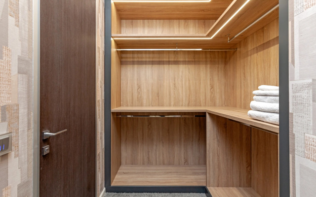 Трехкомнатный апартамент на 40 этаже