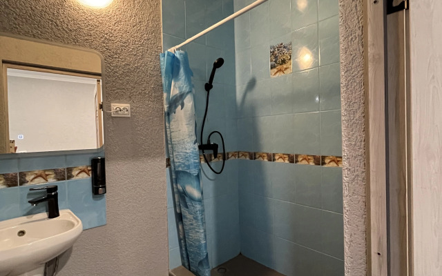 Na Tamanskoy 10 Guest House