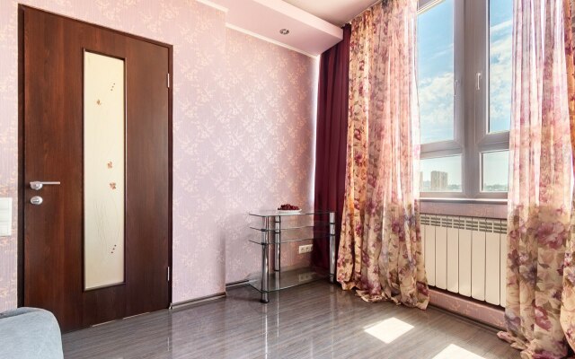 Komarova 12 Flat